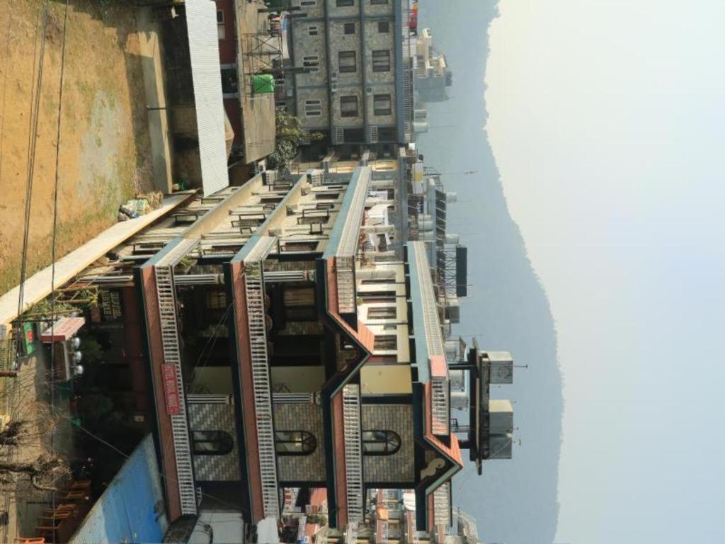 Hotel Royal Image Pokhara Exterior photo