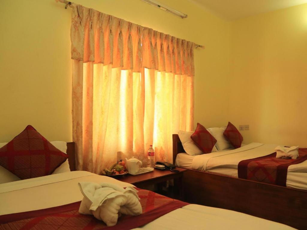 Hotel Royal Image Pokhara Exterior photo
