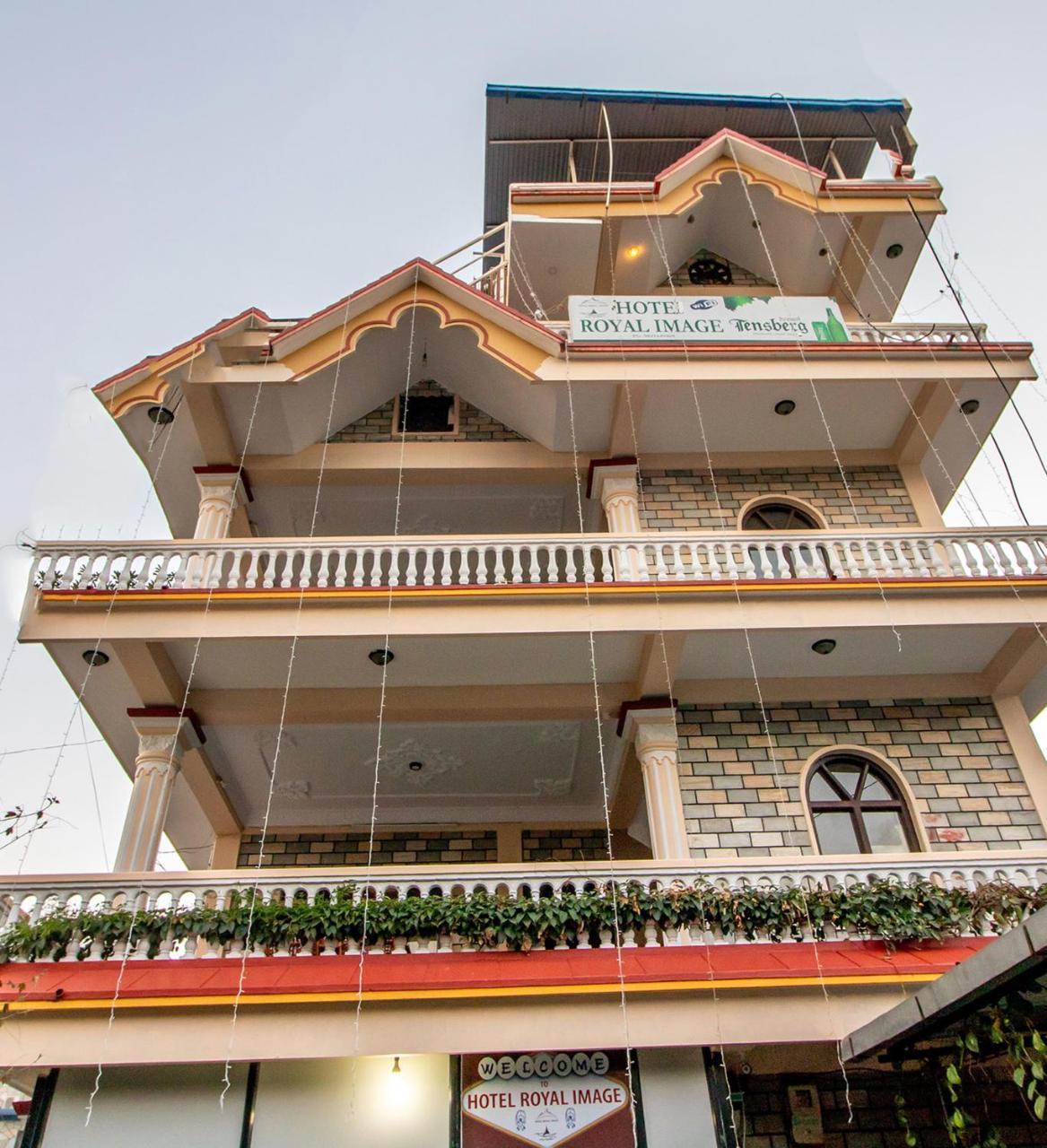 Hotel Royal Image Pokhara Exterior photo